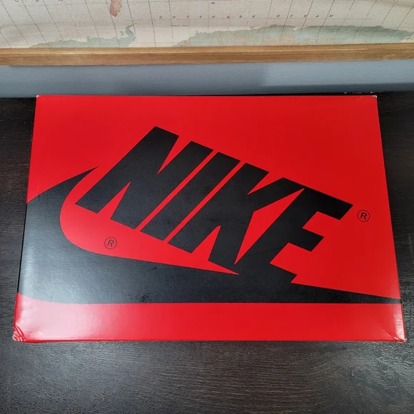 BRAND NEW Nike Air Jordan 1 Retro High OG Denim Men's Size 10.5 - Picture 11 of 12